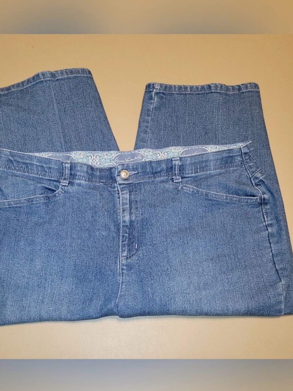 Gloria Vanderbilt Blue Denim Capris